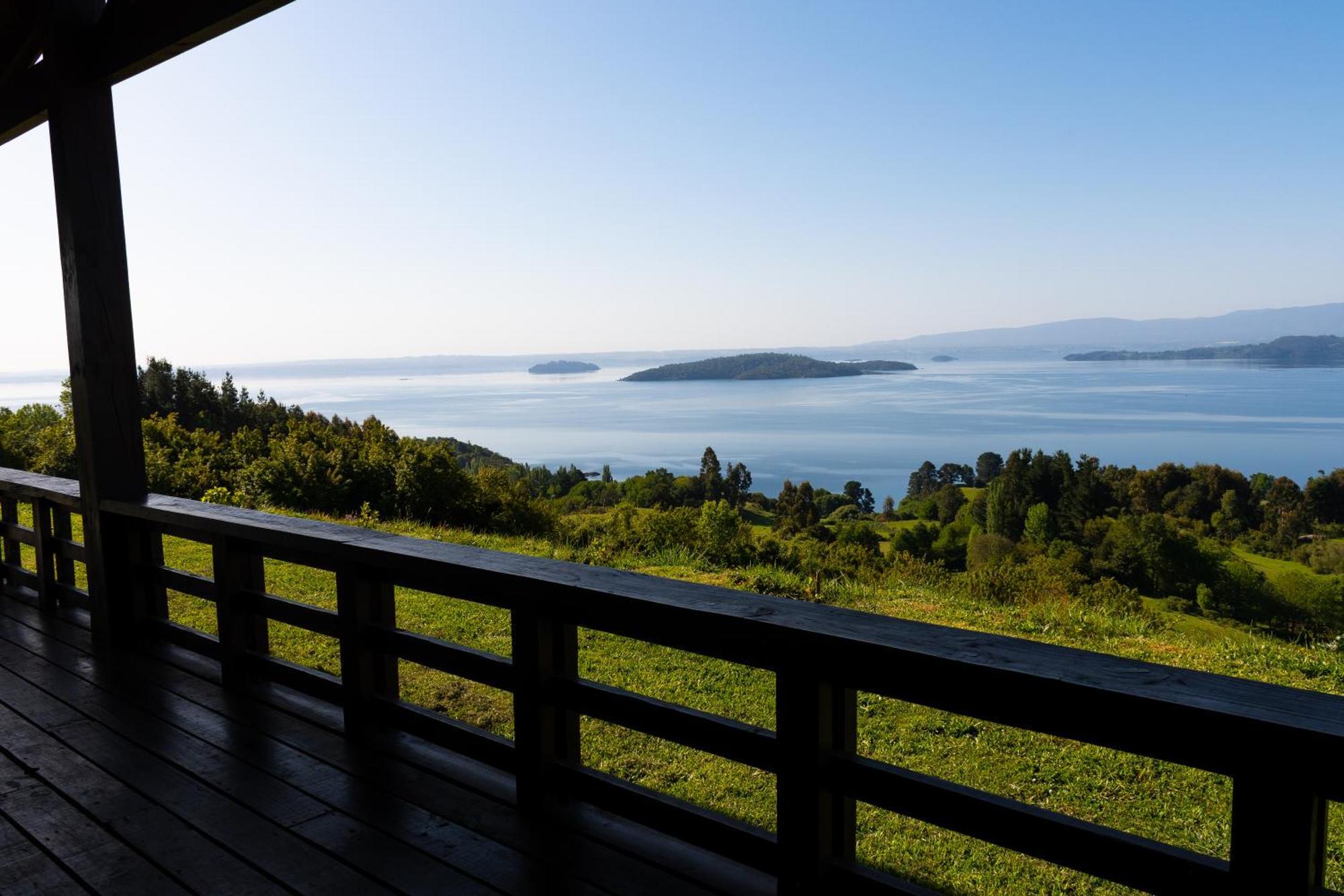 Cabanas Mirador Población Lago Ranco Esterno foto
